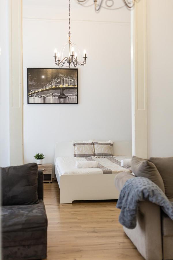 Real Apartments Wesselenyi Budapeste Exterior foto